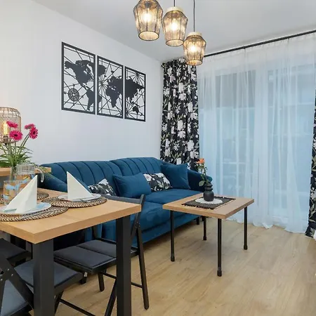Lägenhet Nadbrzezna With Terrace By Renters