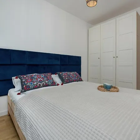 Nadbrzezna With Terrace By Renters *