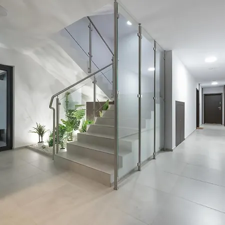 Apartment Nadbrzezna With Terrace By Renters