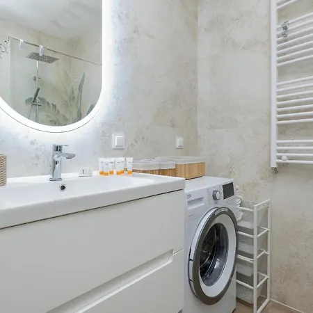 Nadbrzezna With Terrace By Renters Apartment