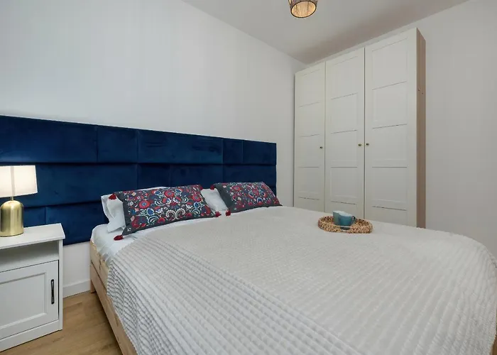 Nadbrzezna With Terrace By Renters *